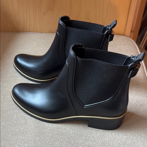 Kate Spade Rain Boots - Picture 4 of 8